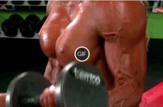 Гифка девушка качок