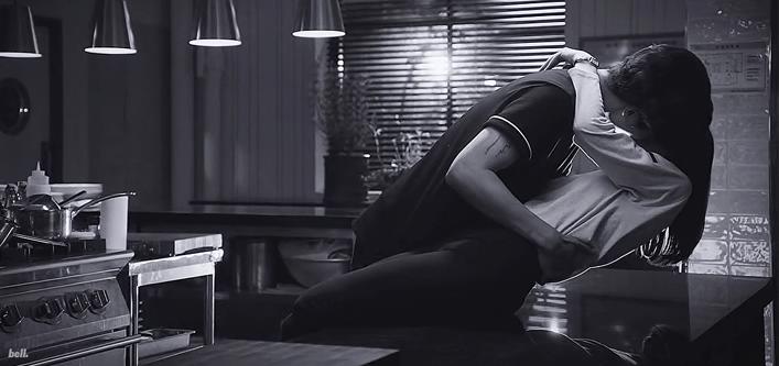 Гифки поцелуи и страсть