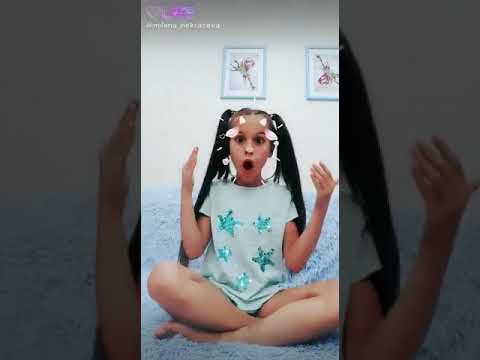 Слив Миланы Некрасовой (30 фото в купальнике)