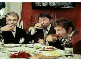 Гифки Новогоднее застолье, выпивка (10 gif картинок)