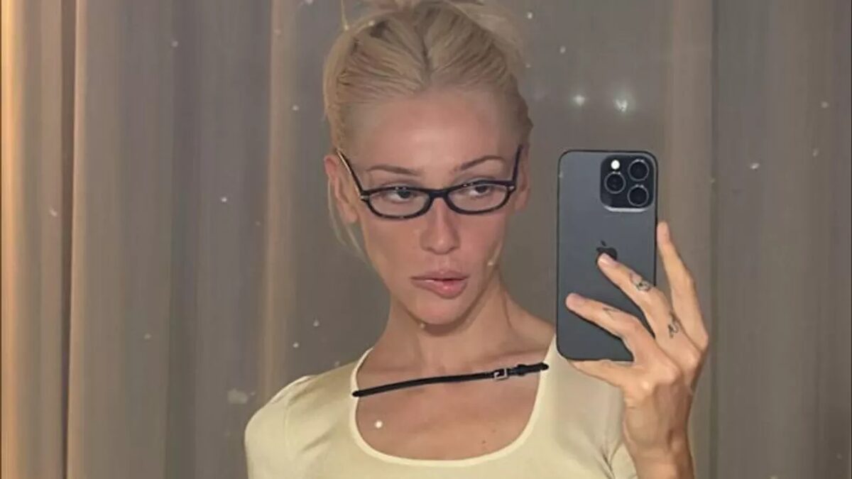 Скандальная "Голая" вечеринка Ивлеевой (Слитые в сеть 98 фото + видео "знаменитостей")