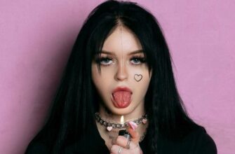 Ника Nevaaadaa (30 слитых в сеть фото из ТГ блогерши)