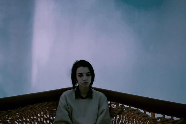 Снимок в образе пай девочки.