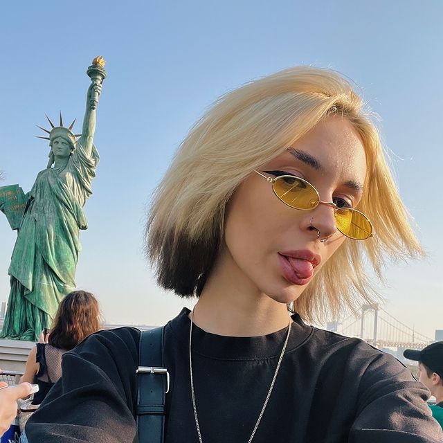 Стримерша Неля Рей (30 фото "NelyRay" слитых в сеть)