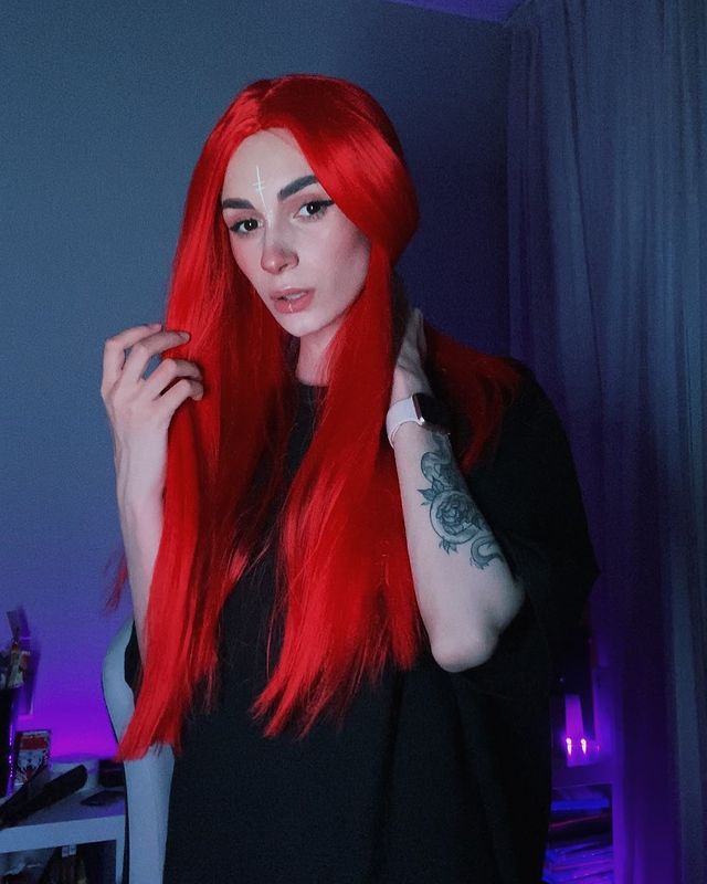 Стримерша Неля Рей (30 фото "NelyRay" слитых в сеть)