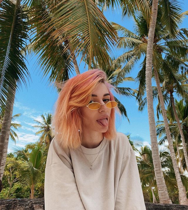 Стримерша Неля Рей (30 фото "NelyRay" слитых в сеть)