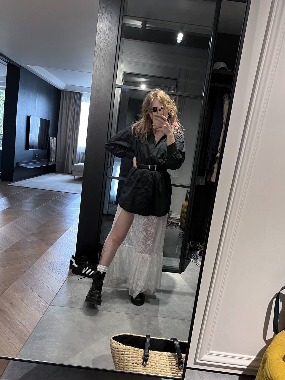 Стримерша Ксяша "Ksyasha" (25 фото Ксеньи Тарасовой слитых в сеть)