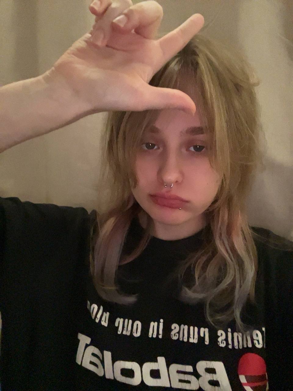 Стримерша Ксяша "Ksyasha" (25 фото Ксеньи Тарасовой слитых в сеть)