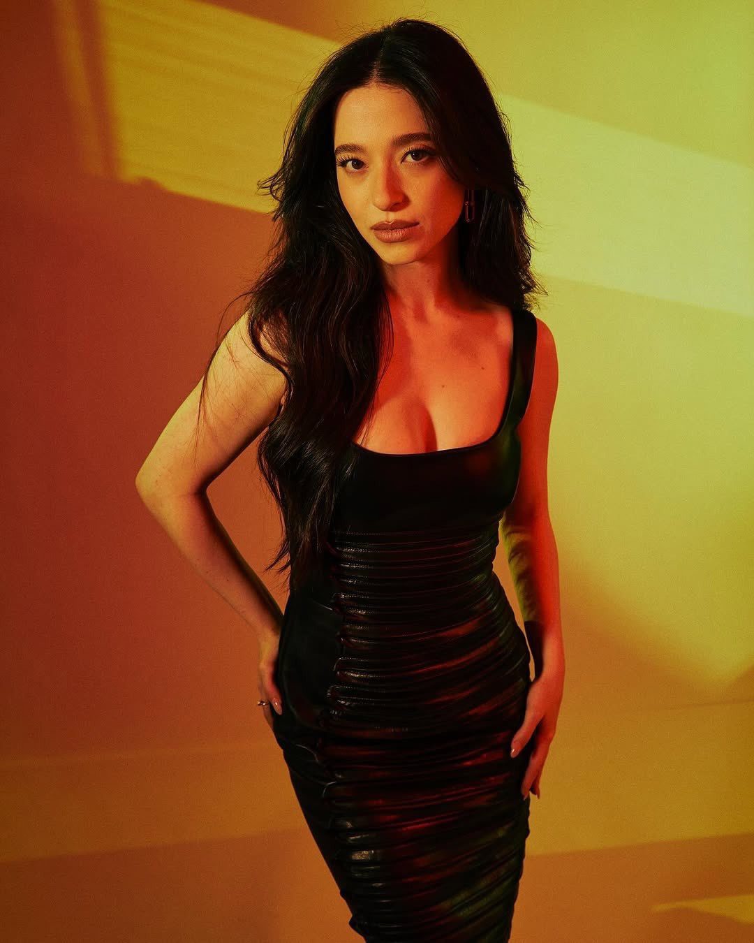 Актриса Майки Мэдисон сыгравшая стриптизёршу в фильме «Анора» (30 фото слитых в сеть)