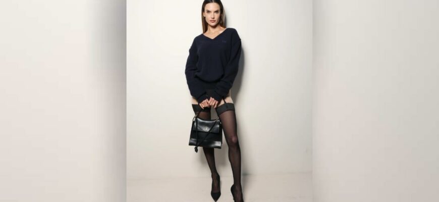 Бразильская модель Алессандра Амбросио (30+ фото и видео слитых в сеть)